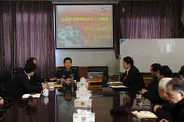 藍(lán)天公司認(rèn)真學(xué)習(xí)貫徹 黨的十八大精神